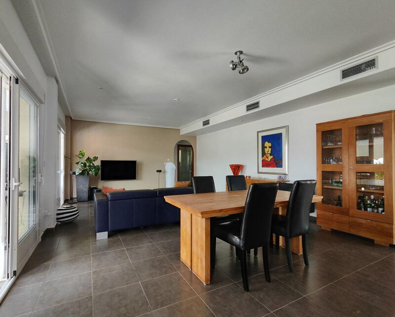 4 bedroom Villa for sale