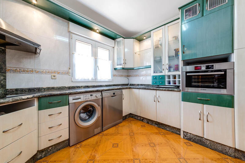 4 Schlafzimmer Villa zu verkaufen