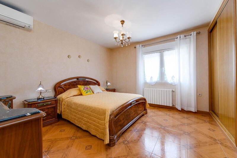 4 Schlafzimmer Villa zu verkaufen