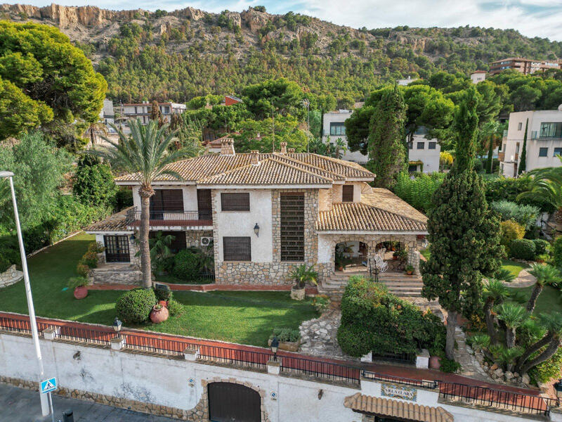 Villa till salu i Alacant/Alicante, Alicante