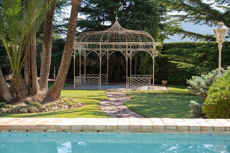 7 Cuarto Villa en venta
