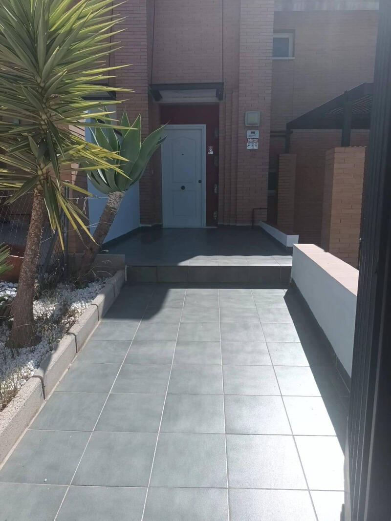 4 chambre Duplex à vendre