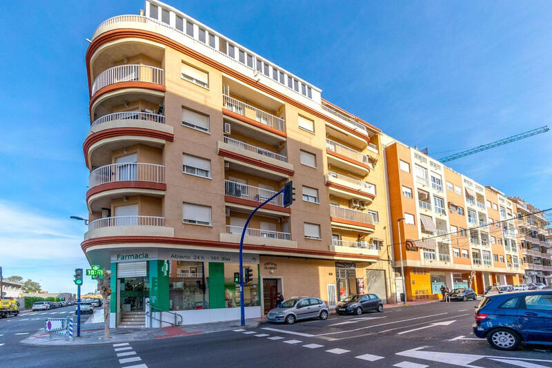 Apartment for sale in Torrevieja, Alicante