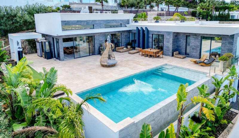 Villa Te koop in Javea, Alicante
