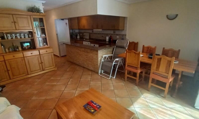 3 спальная комната вилла продается