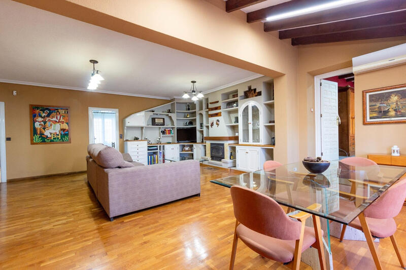 4 bedroom Villa for sale