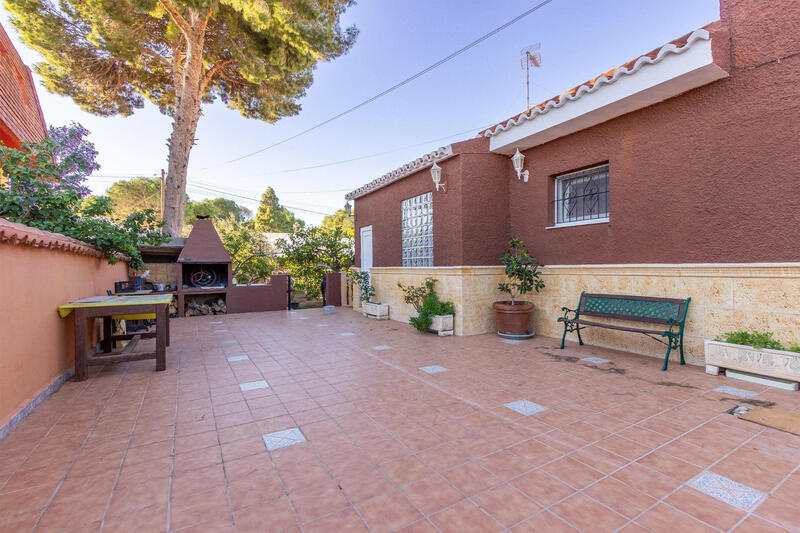 4 bedroom Villa for sale