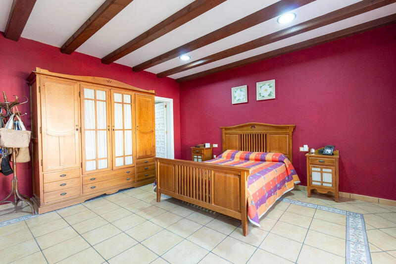 4 bedroom Villa for sale