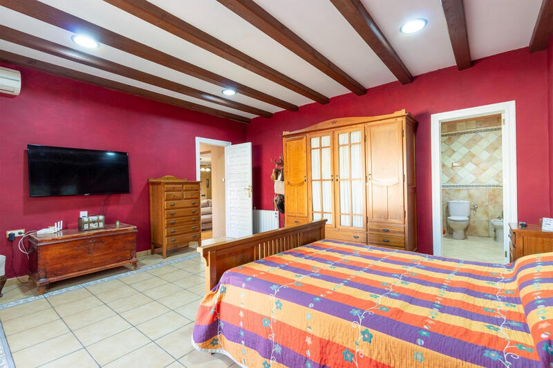 4 bedroom Villa for sale