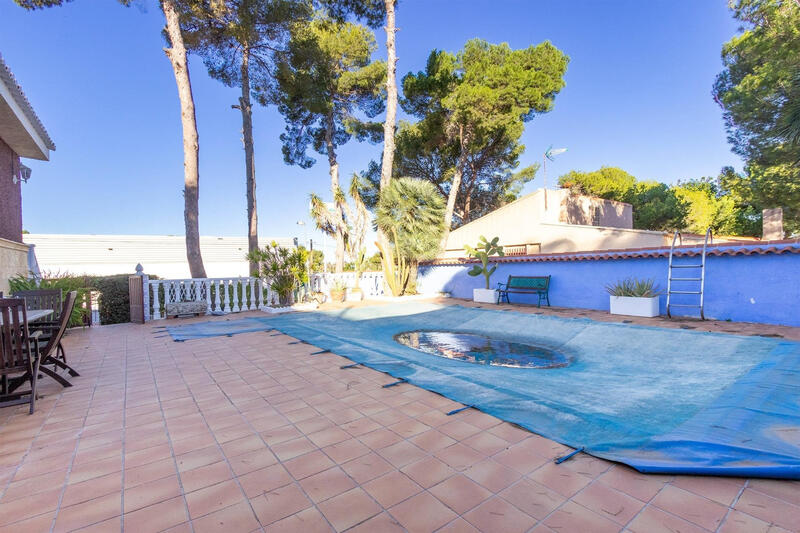 4 bedroom Villa for sale