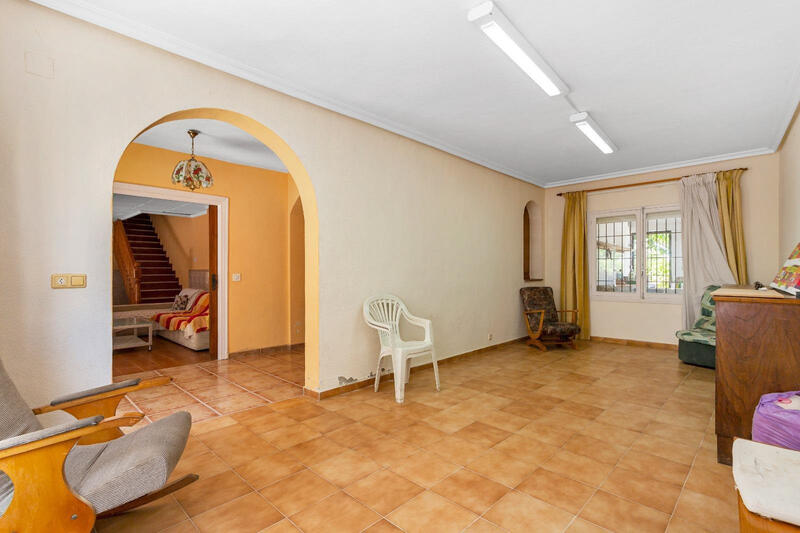 6 soverom Villa til salgs