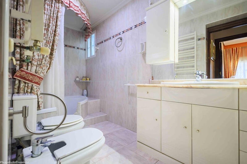 5 bedroom Villa for sale