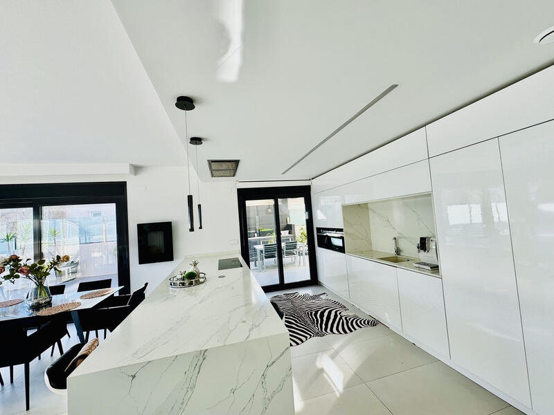 3 Cuarto Villa en venta