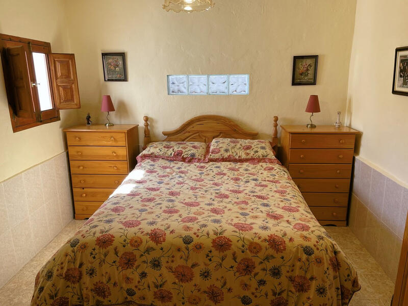 4 bedroom Country House for sale