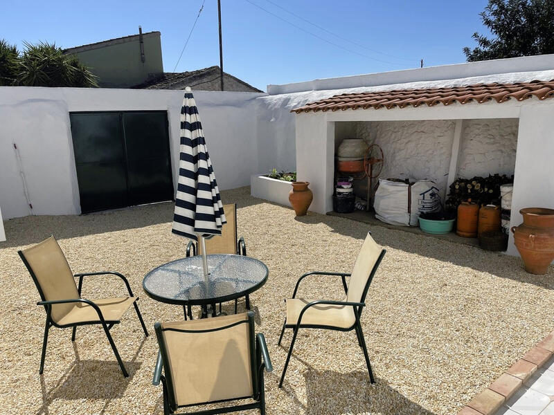 4 bedroom Country House for sale