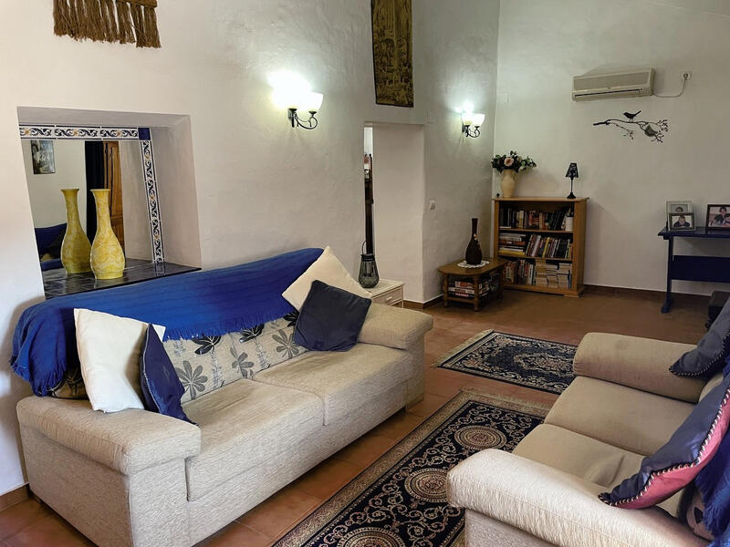 4 bedroom Country House for sale