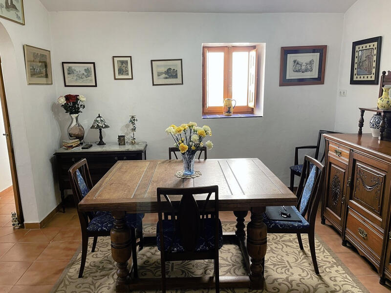 4 bedroom Country House for sale