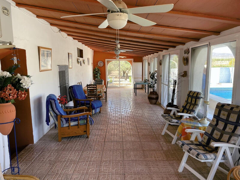 4 bedroom Country House for sale