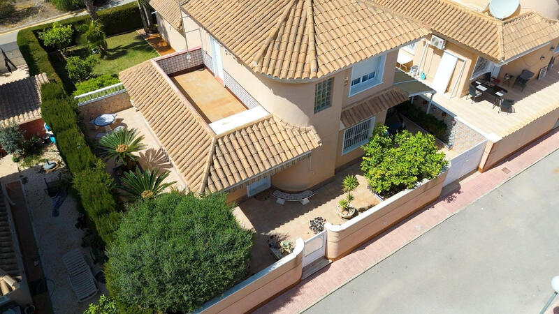 Villa till salu i Orihuela Costa, Alicante