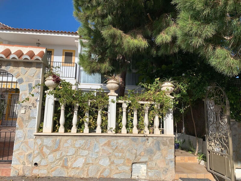 4 chambre Duplex à vendre
