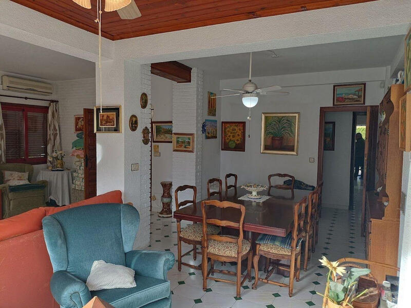 4 slaapkamer Villa Te koop