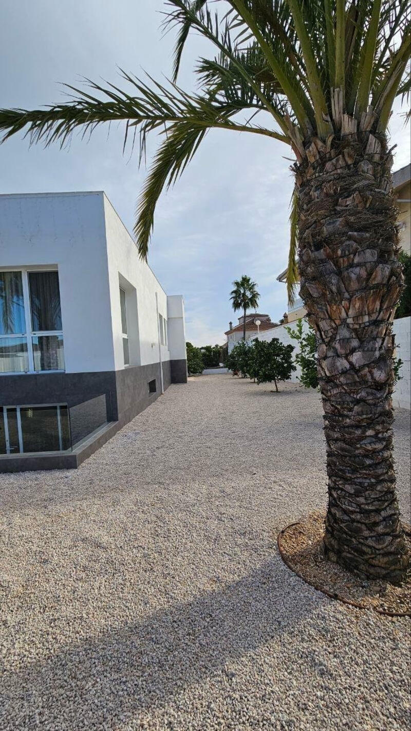 4 slaapkamer Villa Te koop