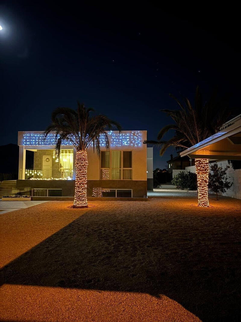 4 slaapkamer Villa Te koop