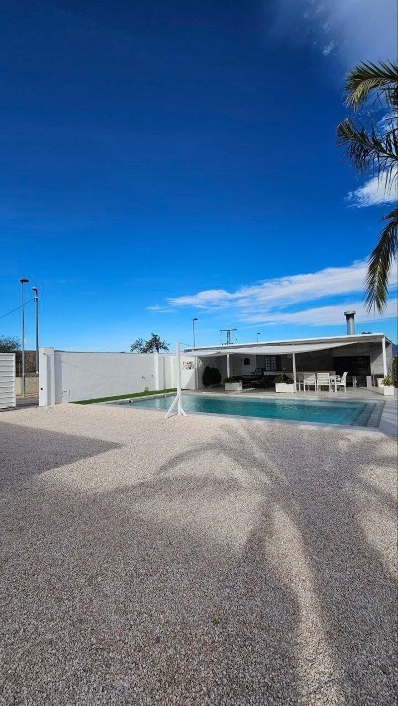 4 slaapkamer Villa Te koop