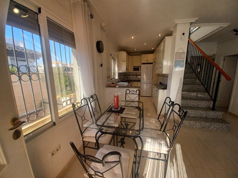 3 Cuarto Villa en venta