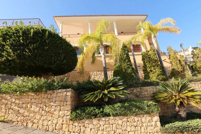 5 Schlafzimmer Villa zu verkaufen