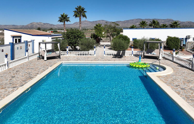 Country House for sale in Torrevieja, Alicante