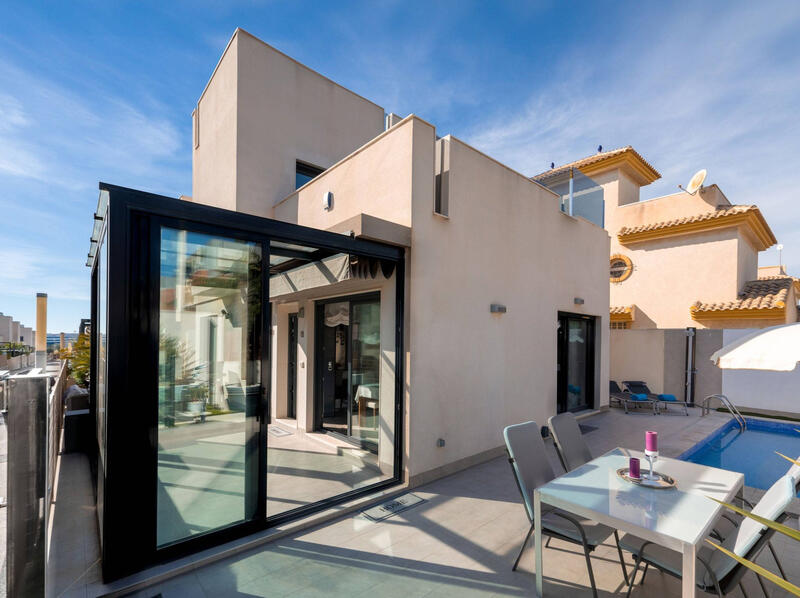 5 soverom Villa til salgs