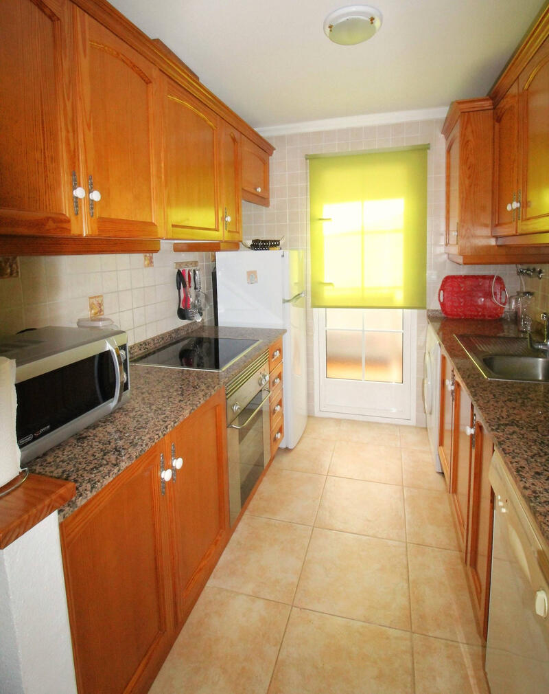 3 slaapkamer Gezinswoning Te koop
