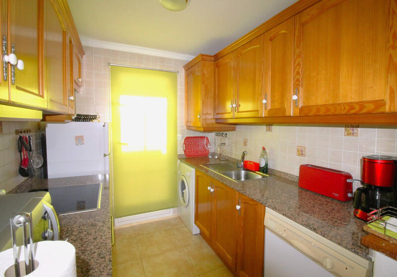 3 slaapkamer Gezinswoning Te koop