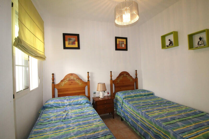 3 slaapkamer Gezinswoning Te koop