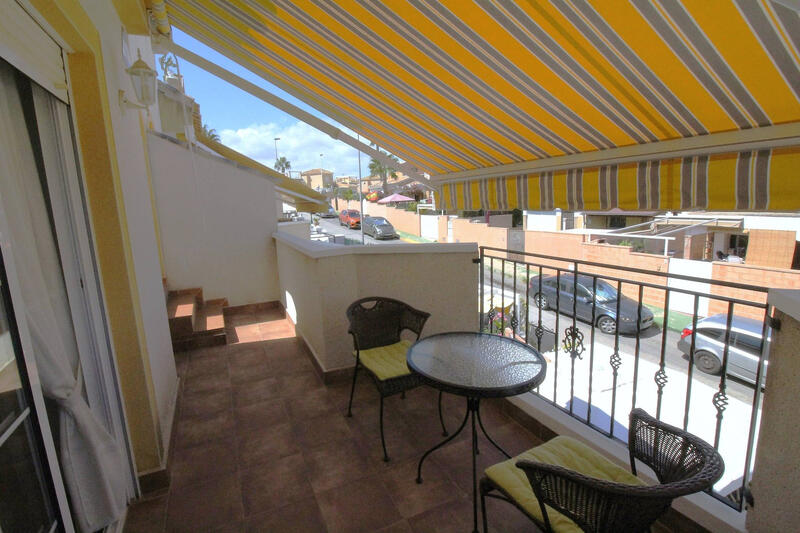 3 slaapkamer Gezinswoning Te koop
