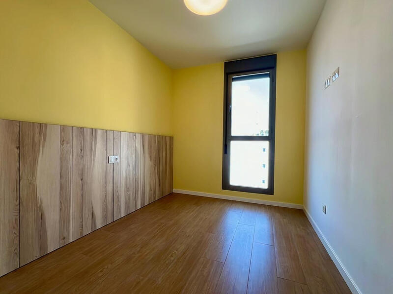 4 Schlafzimmer Appartement zu verkaufen