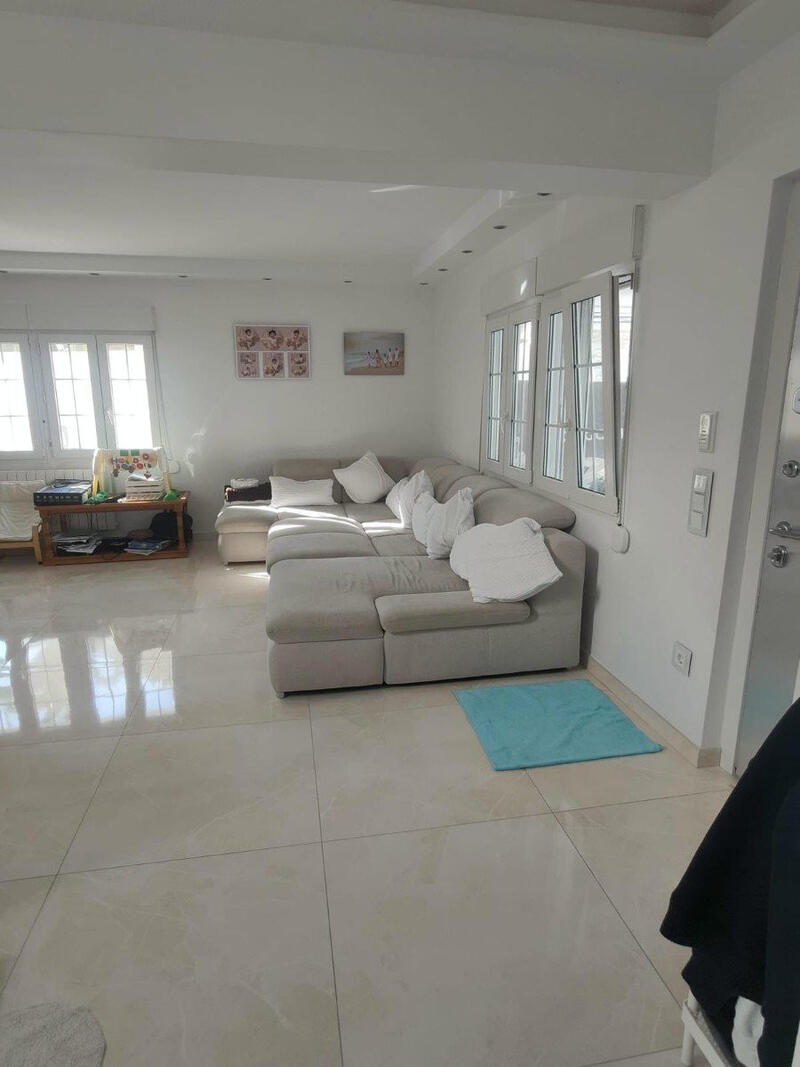 4 Cuarto Villa en venta