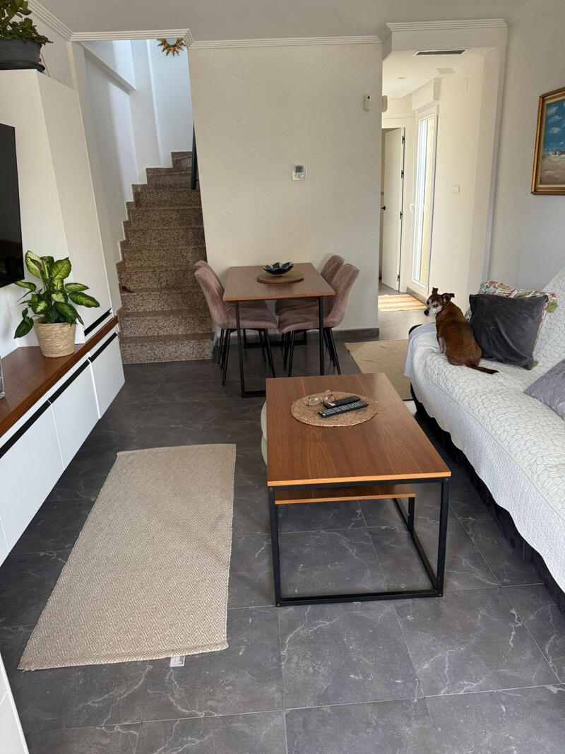3 Schlafzimmer Stadthaus zu verkaufen