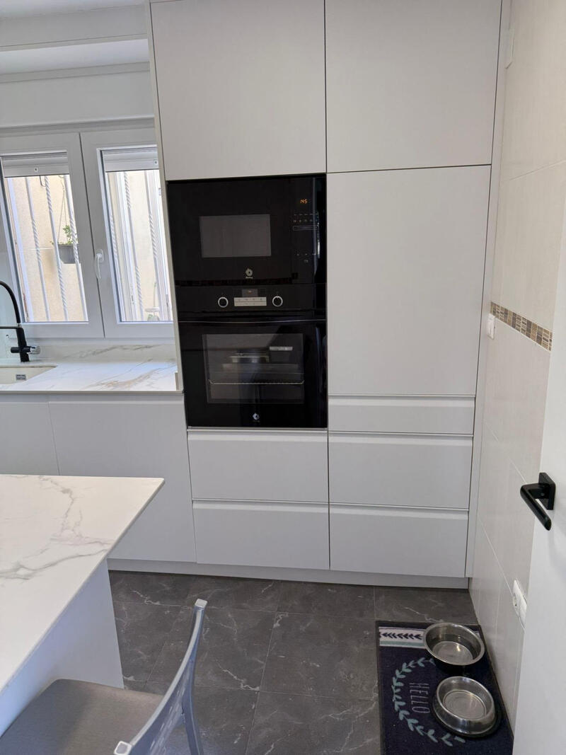 3 Schlafzimmer Stadthaus zu verkaufen