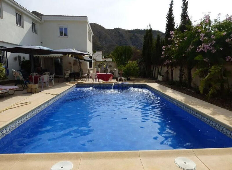 8 slaapkamer Villa Te koop