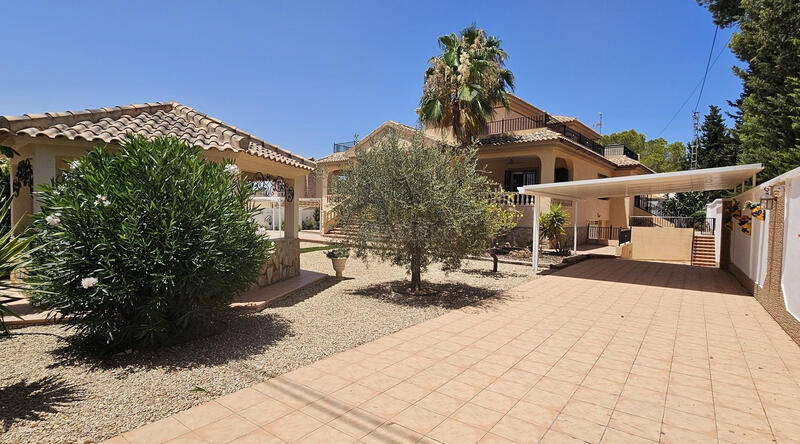 5 soverom Villa til salgs