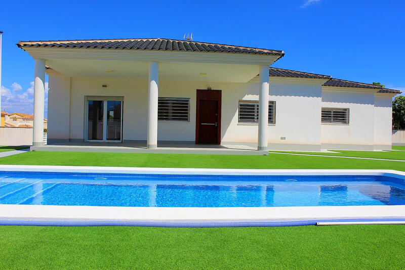 Villa zu verkaufen in Gran Alacant, Alicante
