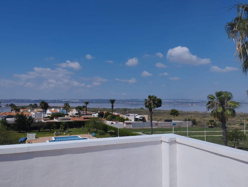 6 bedroom Villa for sale