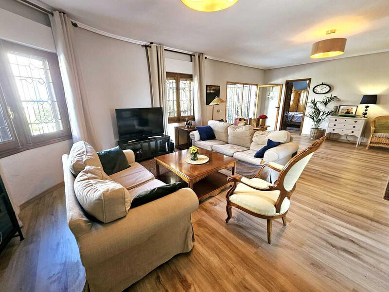 4 soveværelse Villa til salg