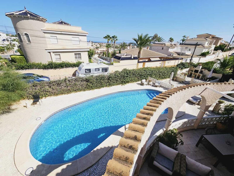 4 soveværelse Villa til salg
