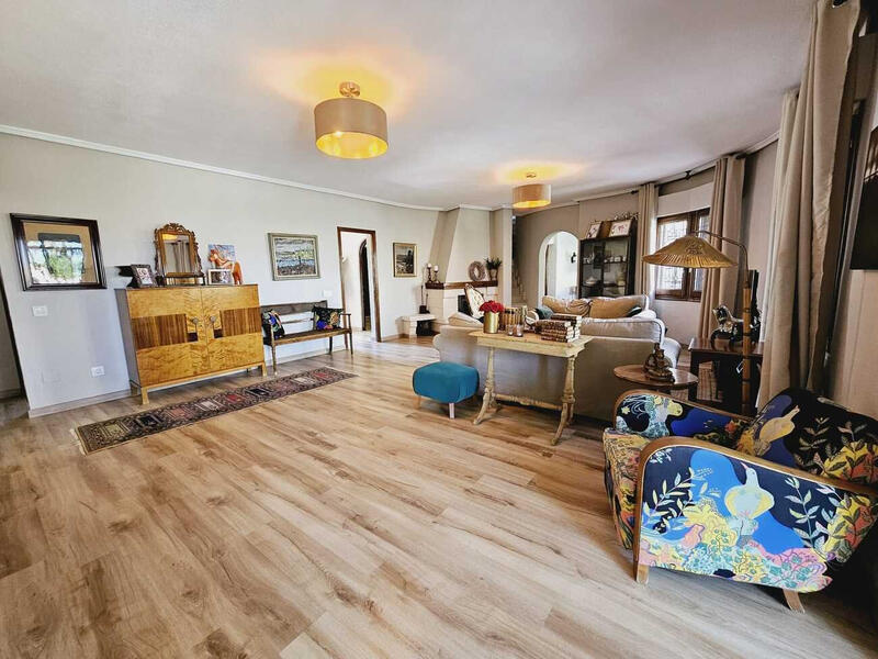 4 soveværelse Villa til salg