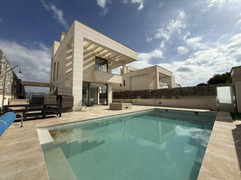 Villa à vendre dans Orihuela, Alicante