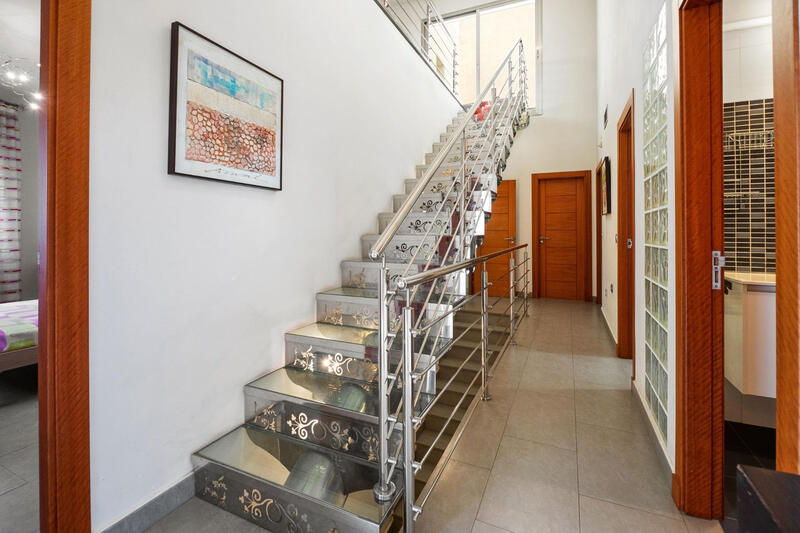4 Cuarto Villa en venta