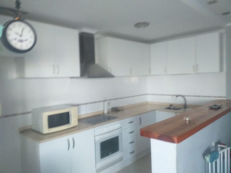 2 slaapkamer Gezinswoning Te koop